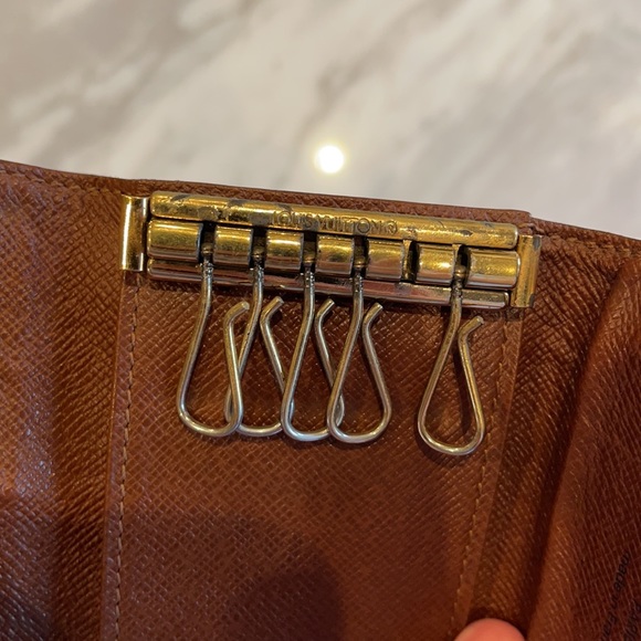 Louis Vuitton Monogram Multicles Key Ring Wallet - Picture 6 of 6